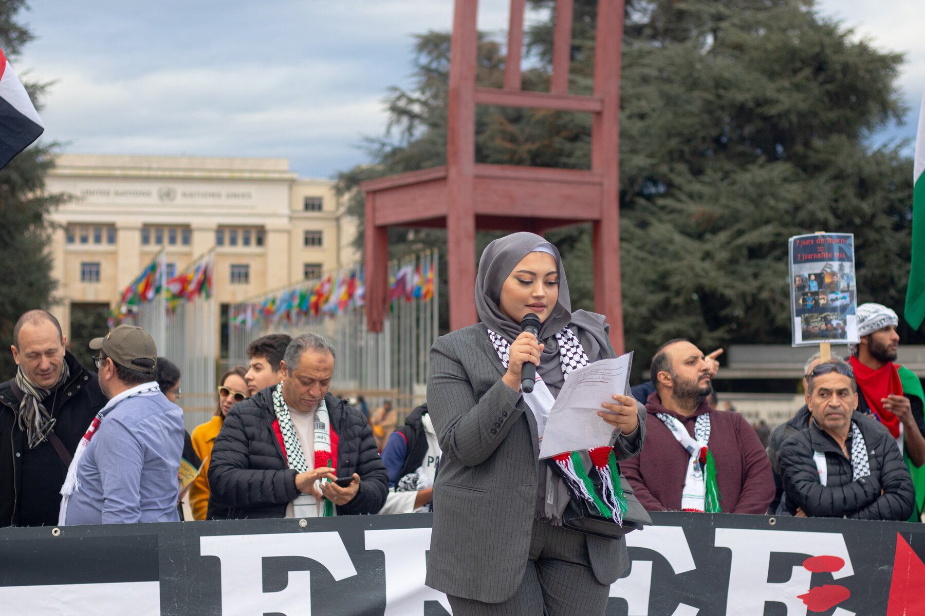 Rassemblement de Solidarité avec le Peuple Palestinien : Une Mobilisation Citoyenne à Paris le 20 Octobre 2023