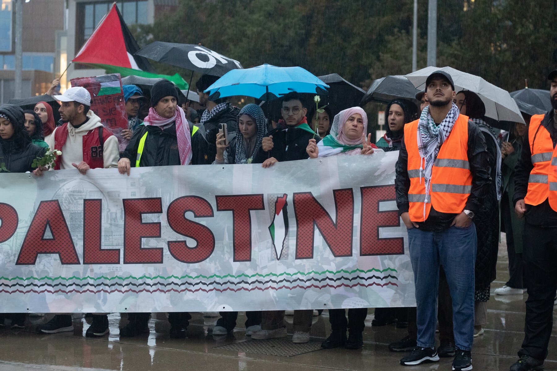 Rassemblement pacifique pour la Palestine : solidarité et appel à la paix à Genève
