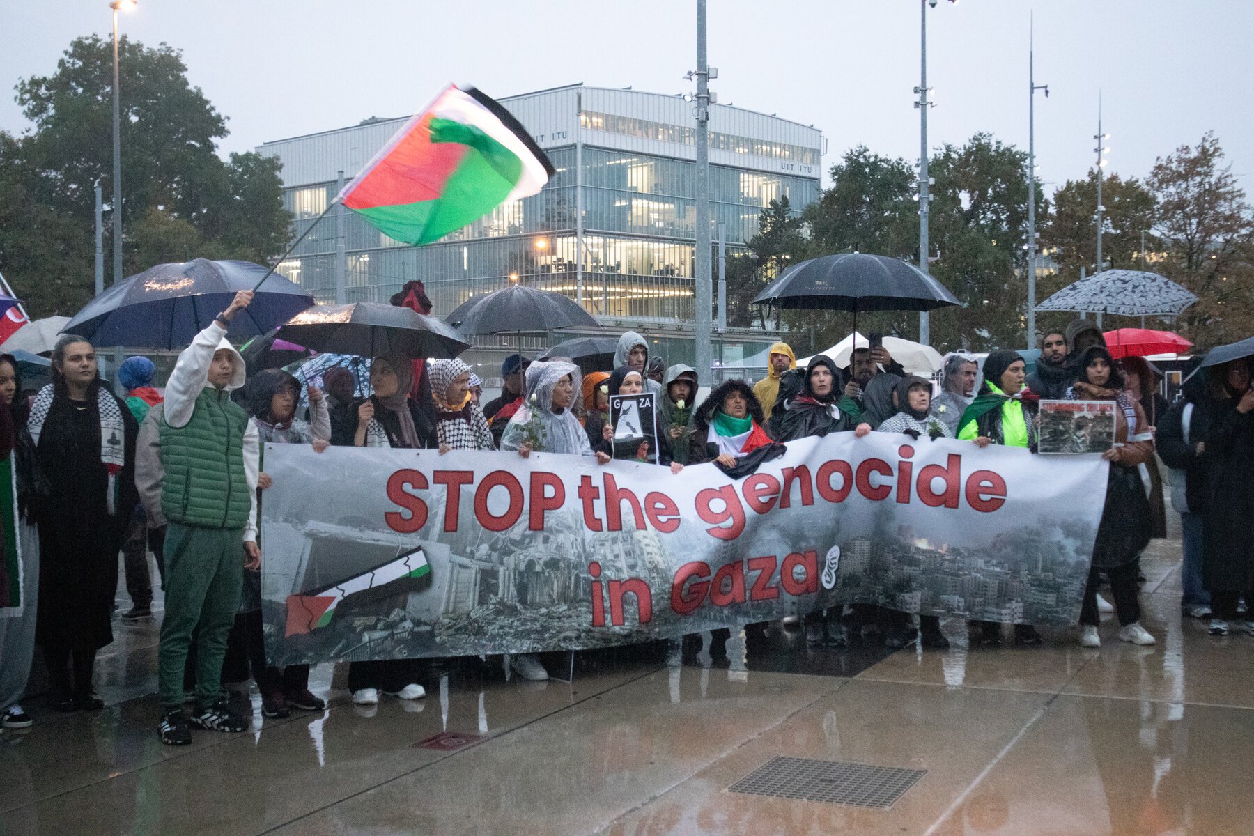 Rassemblement pacifique pour la Palestine : solidarité et appel à la paix à Genève