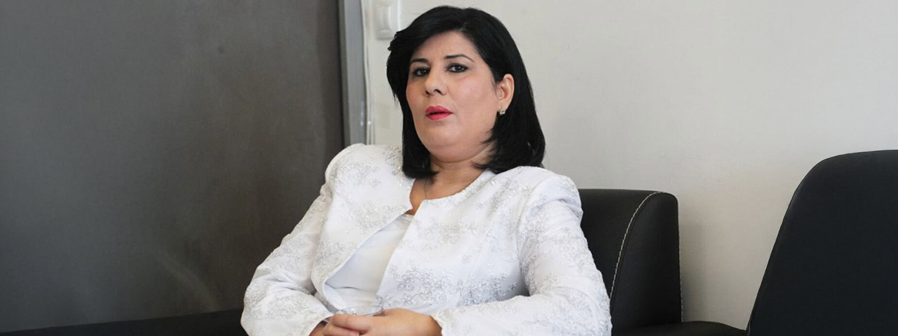 تونس: المحامية عبير موسي تواصل إضرابا عن الطّعام داخل سجن "بلّي"