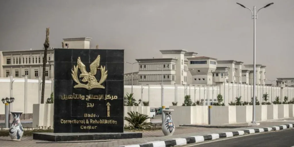 مصر| سجن بدر 3: حياة المعتقلين السياسيين في خطر داهم